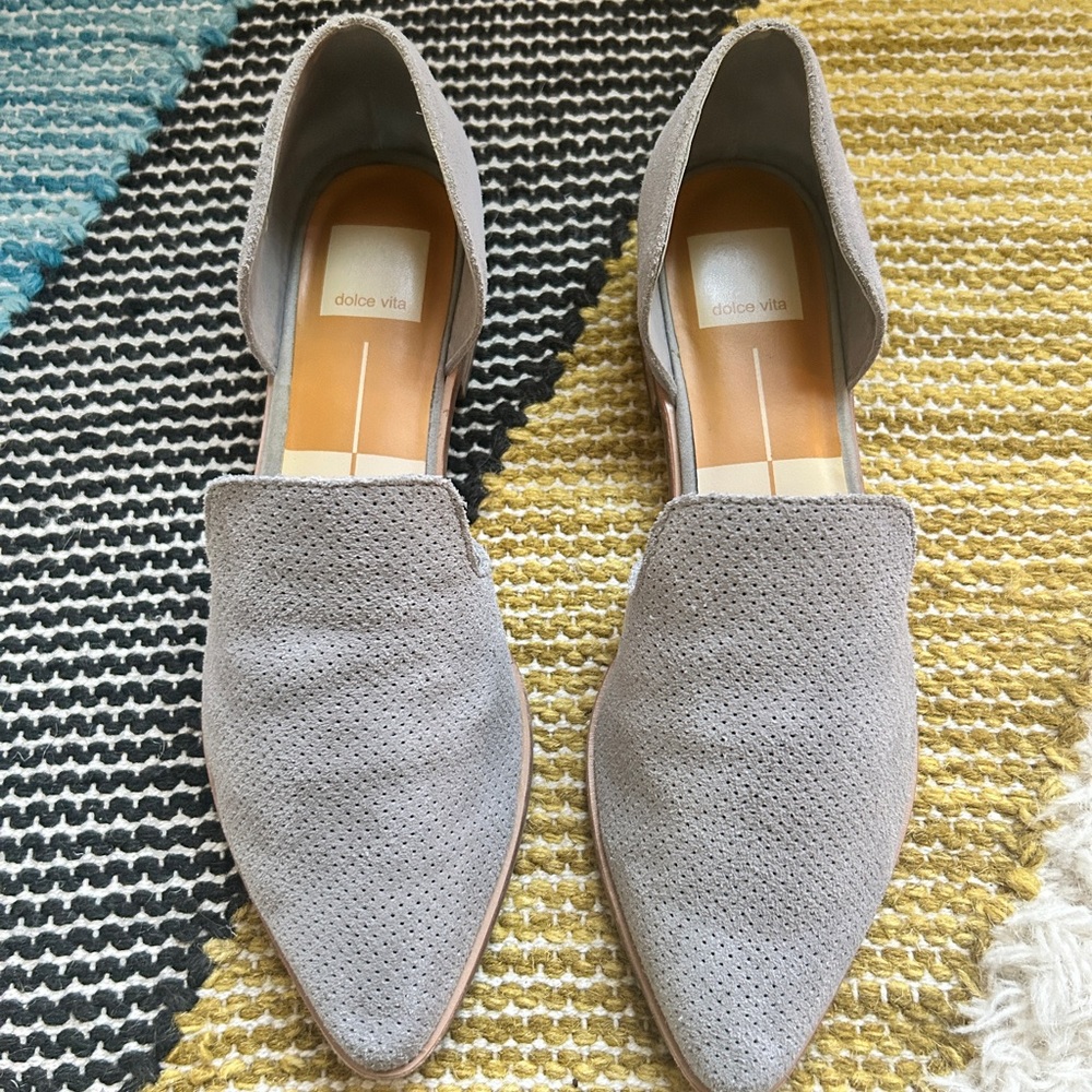 Dolce Vita Gray Flats with Pointed Toe and d'Orsay Cut